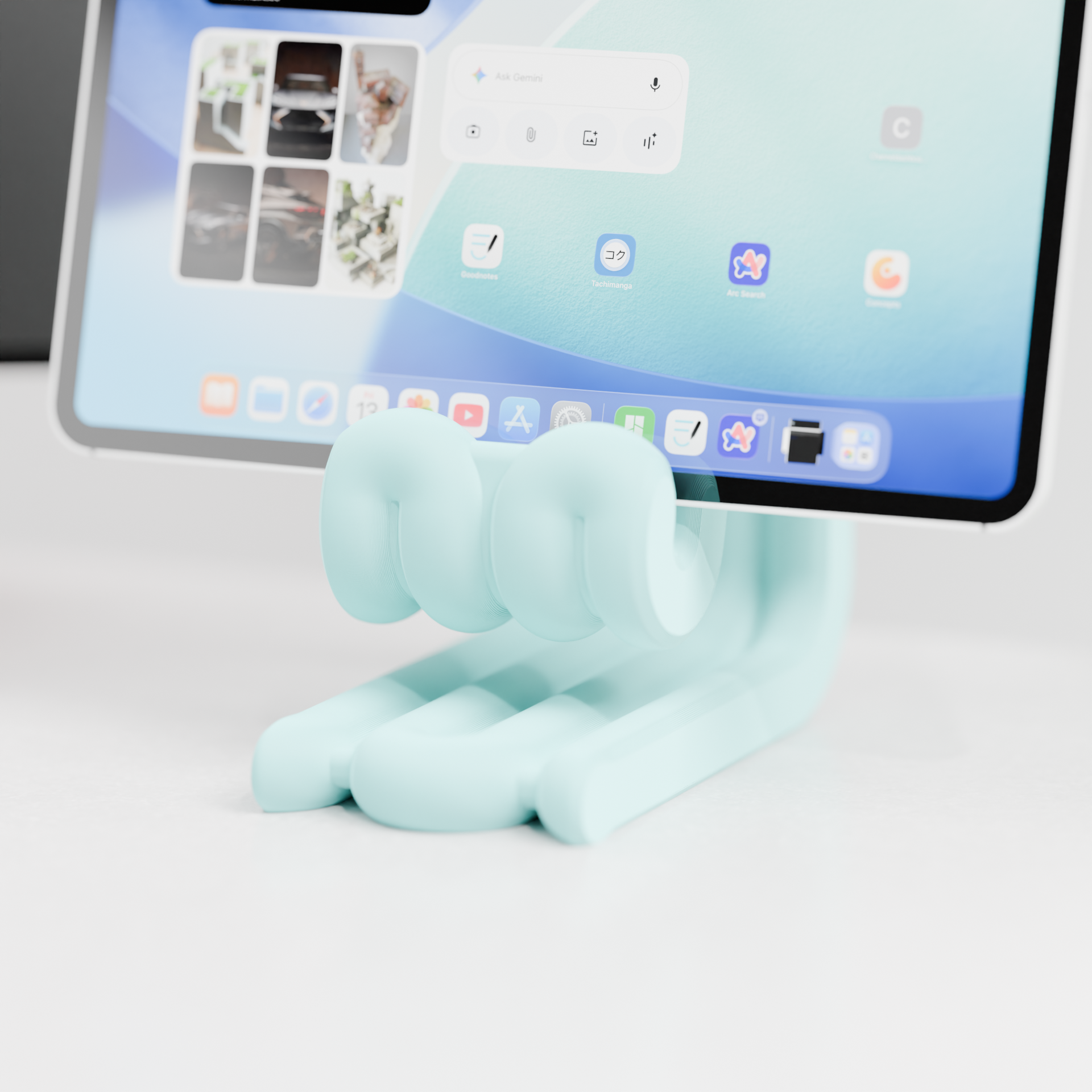 WiggleDock – Sculptural Tablet Stand Secondary image
